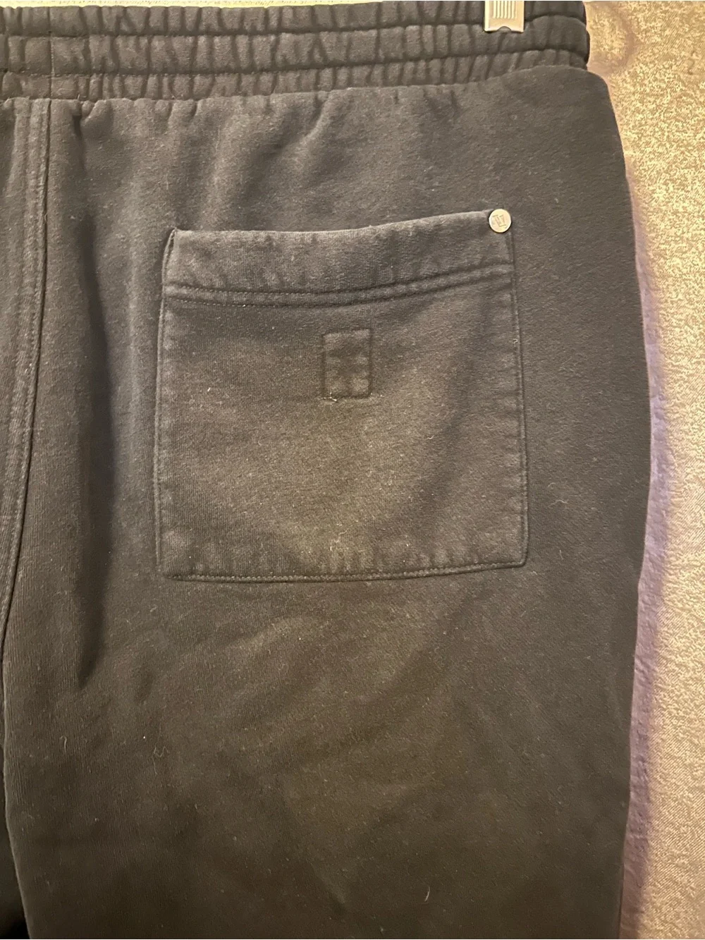 Vuori Relaxed Fit Sweatpants Joggers Black Large Activewear Athleisure